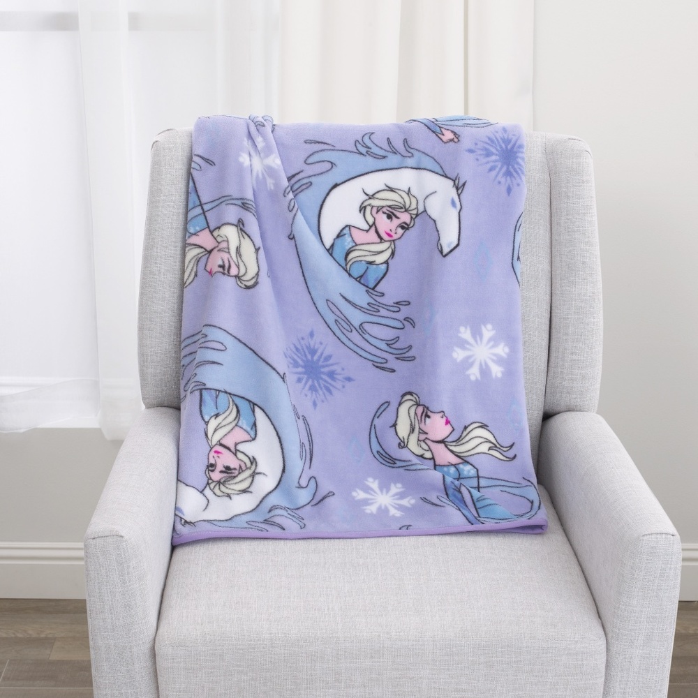 Frozen 2 Elsa and Nokk Toddler Blanket